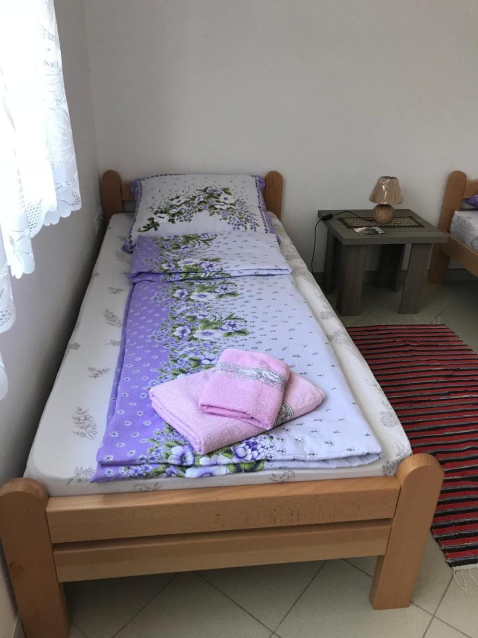 Guesthouse Rebel Deliblato ภายนอก รูปภาพ