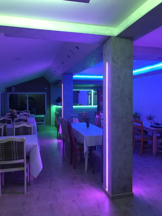 Guesthouse Rebel Deliblato ภายนอก รูปภาพ