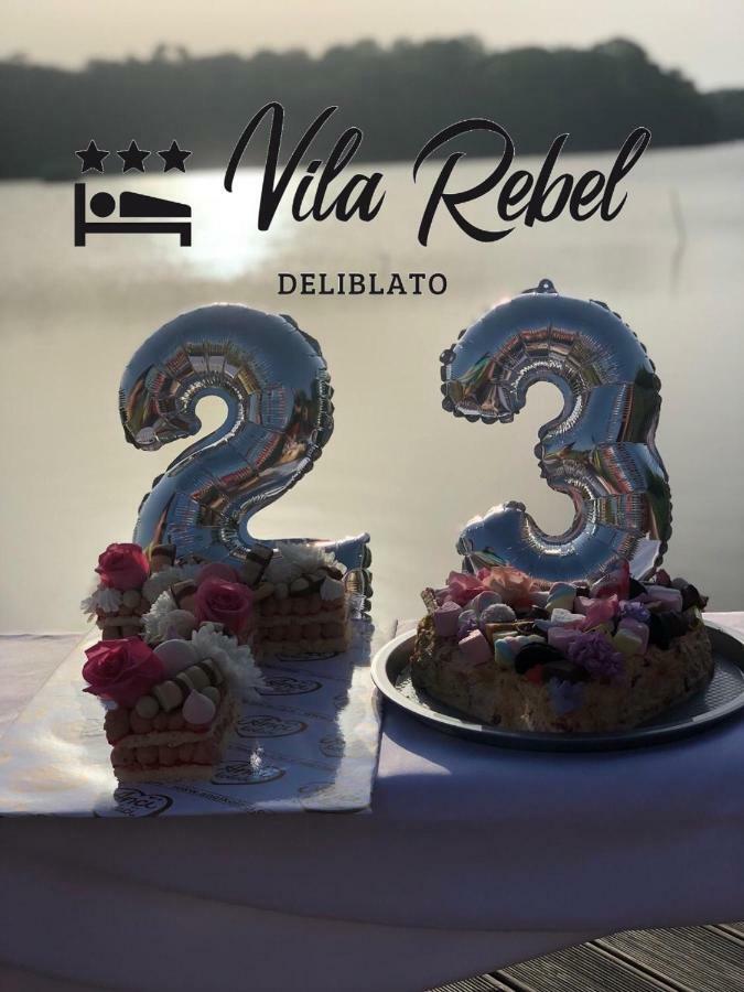 Guesthouse Rebel Deliblato ภายนอก รูปภาพ